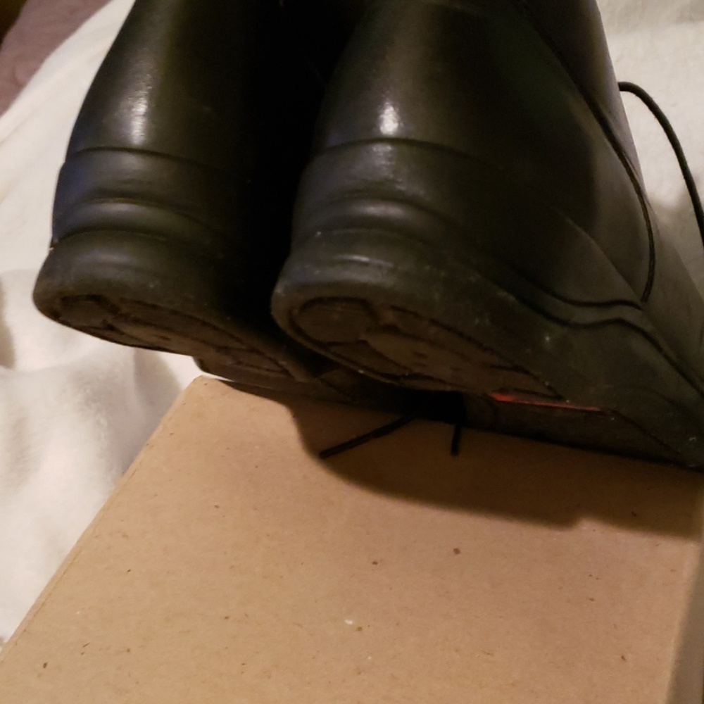 Boots - Picture 5 of 8